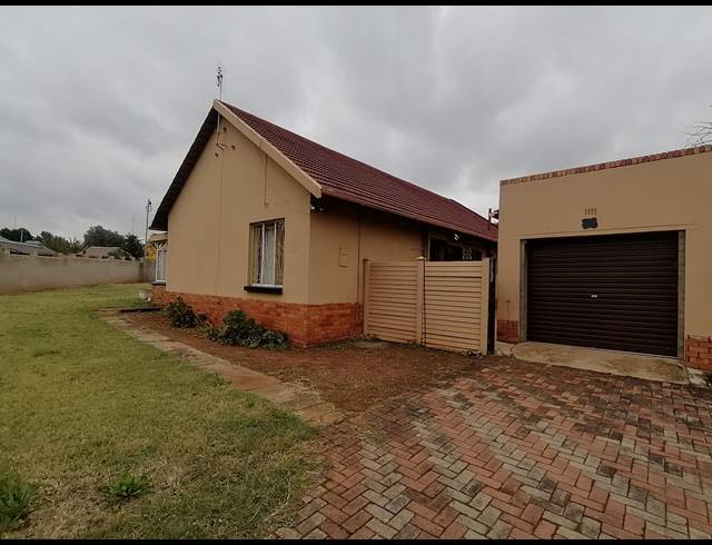 3 BEDROOM FREESTANDING SOLD IN STILFONTEIN EXT 1